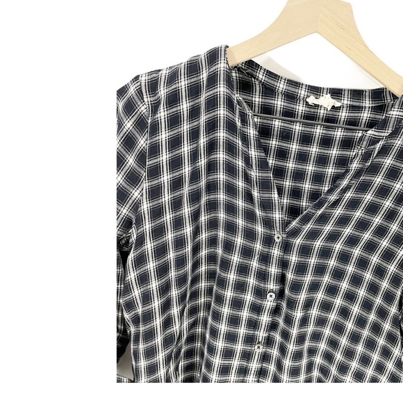 Soft Joie Black Plaid Pull Over Button Front Blouse Sz S - Picture 3 of 6
